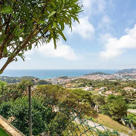 Tresa Villa *