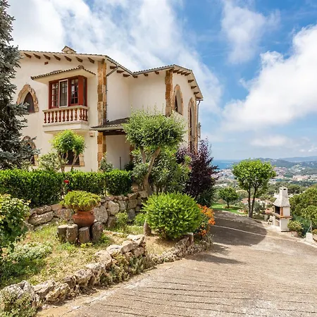 Tresa Villa